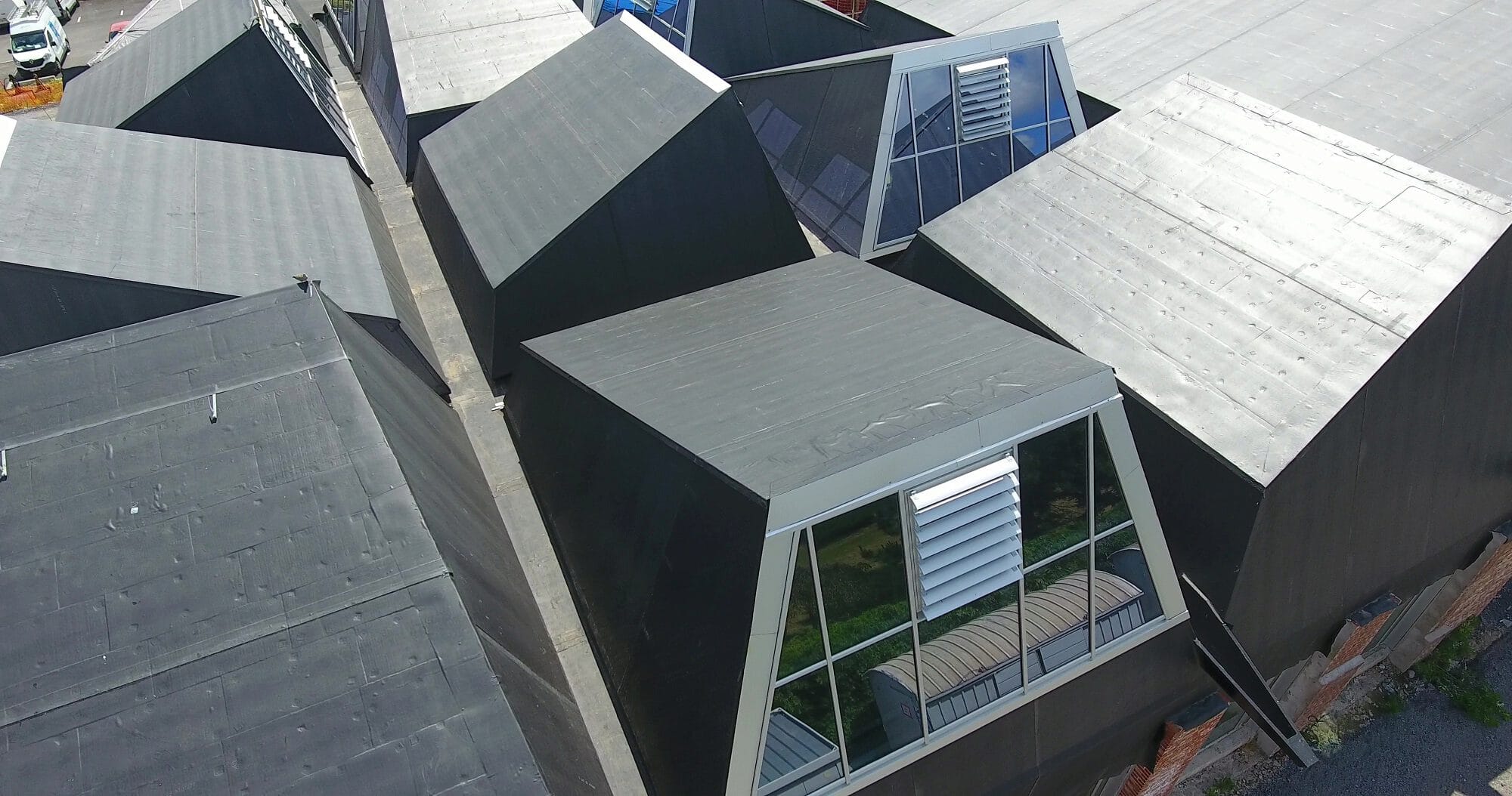 Elevate Roofing RubberGard EPDM Médiathèque Courcelles-les-Lens France